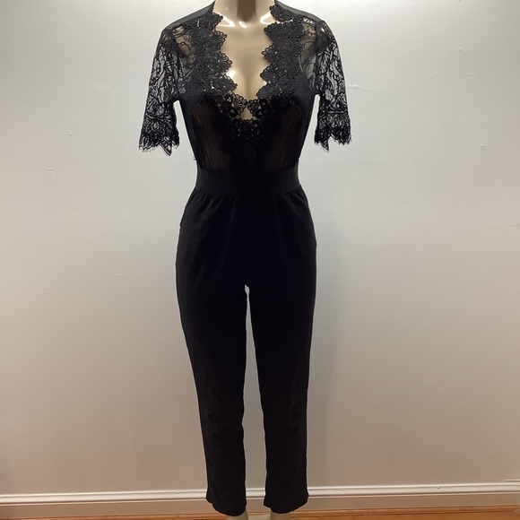 Goodtime Size Large Elegant Black Lace Jumpsuit. Preloved - Picture 9 of 9